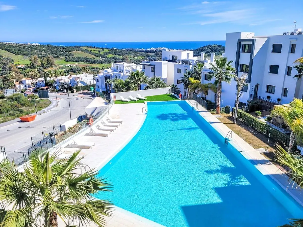 Two Bedroom Apartment In Mirador Del Golf Estepona