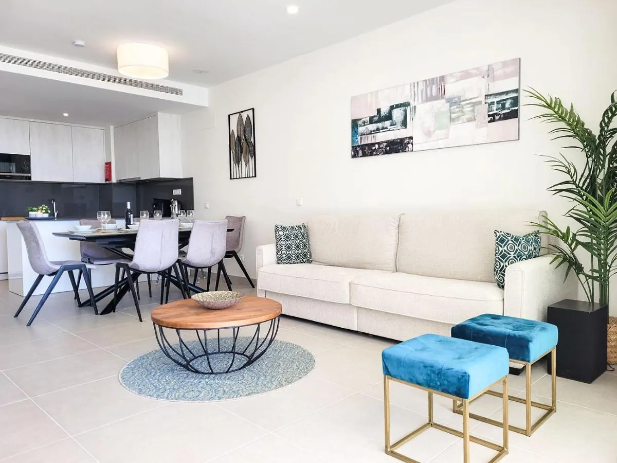 Two Bedroom Apartment In Mirador Del Golf Estepona