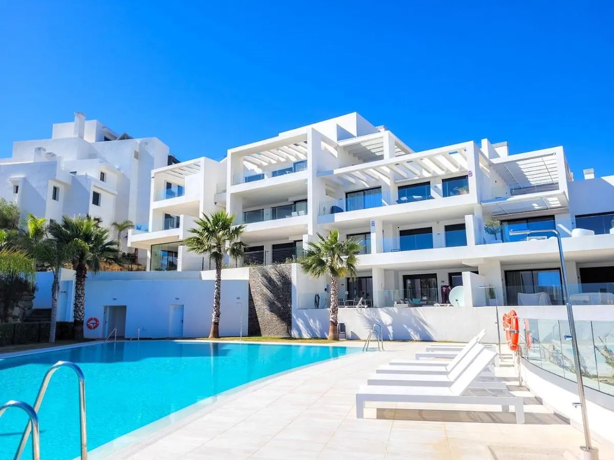 Two Bedroom Apartment In Mirador Del Golf Estepona Hiszpania