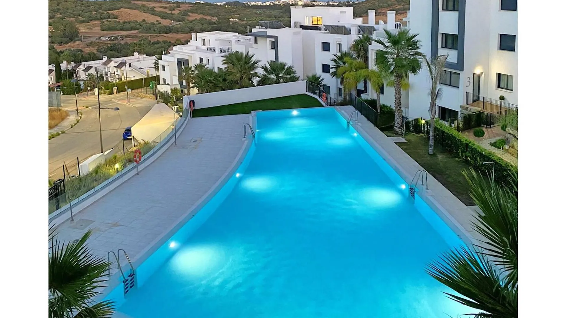 Two Bedroom Apartment In Mirador Del Golf Estepona 0*,
